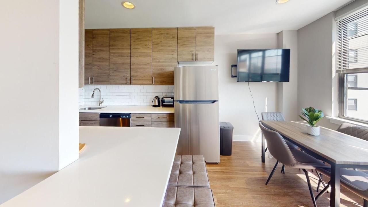 Avenue B846 2br, With A Pool, Gym, Parking
